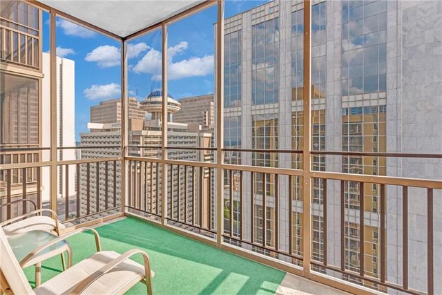 300 Peachtree NE Street 23N, Atlanta, GA 30308