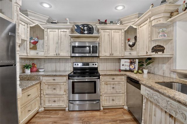 3373 NW 64th St, Fort Lauderdale, FL 33309