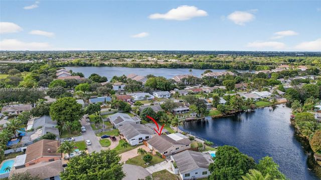 3373 NW 64th St, Fort Lauderdale, FL 33309