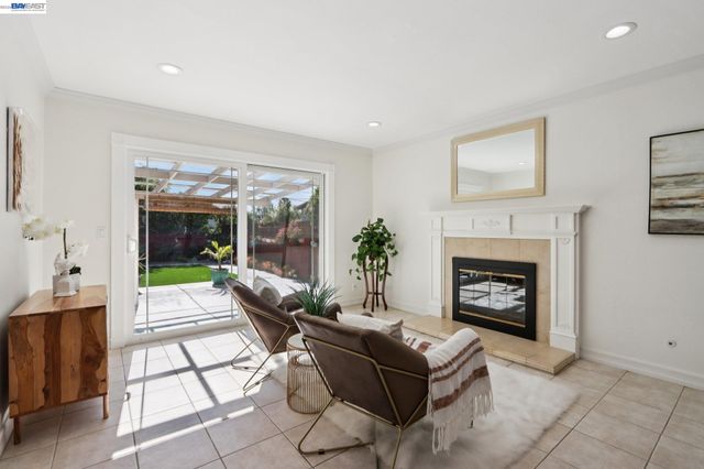 42447 Paseo Padre Pkwy, Fremont, CA 94539