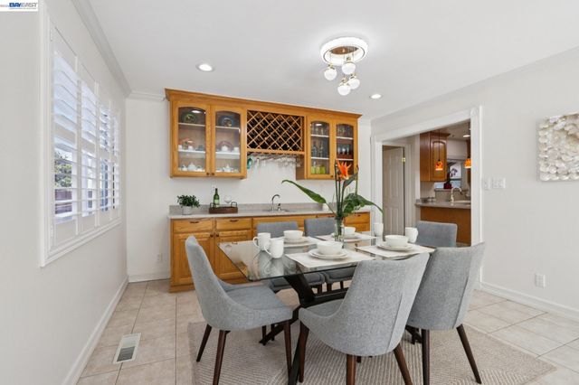 42447 Paseo Padre Pkwy, Fremont, CA 94539