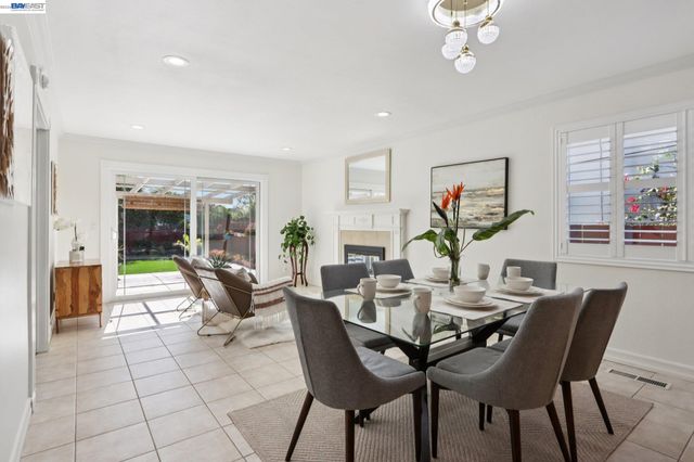 42447 Paseo Padre Pkwy, Fremont, CA 94539