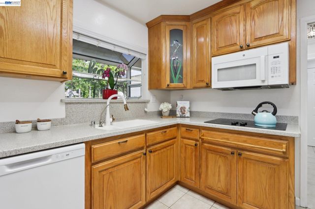 42447 Paseo Padre Pkwy, Fremont, CA 94539