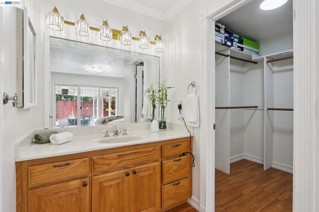 42447 Paseo Padre Pkwy, Fremont, CA 94539