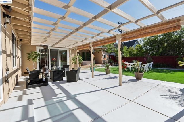 42447 Paseo Padre Pkwy, Fremont, CA 94539