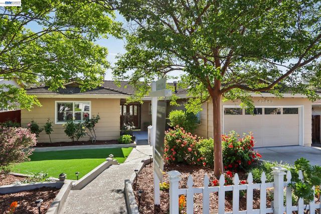 42447 Paseo Padre Pkwy, Fremont, CA 94539