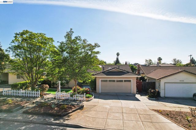 42447 Paseo Padre Pkwy, Fremont, CA 94539