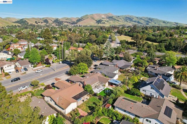 42447 Paseo Padre Pkwy, Fremont, CA 94539