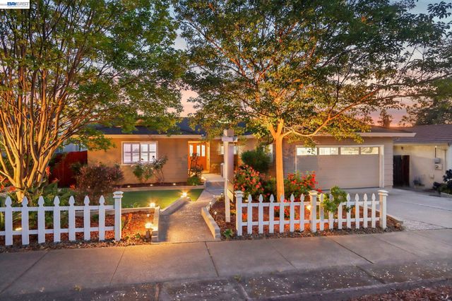 42447 Paseo Padre Pkwy, Fremont, CA 94539