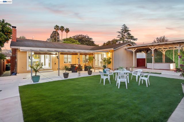 42447 Paseo Padre Pkwy, Fremont, CA 94539