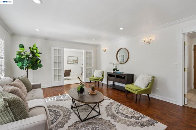 42447 Paseo Padre Pkwy, Fremont, CA 94539