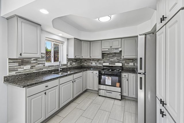 15455 Millard Avenue, Markham, IL 60428