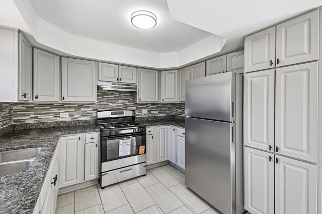 15455 Millard Avenue, Markham, IL 60428