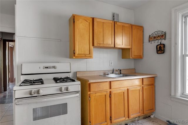 195 Riverside Avenue, Buffalo, NY 14207