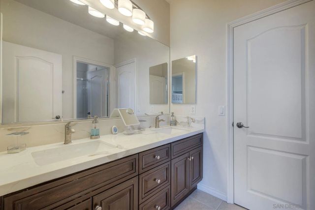 993 Hawthorne Creek Dr, Chula Vista, CA 91914