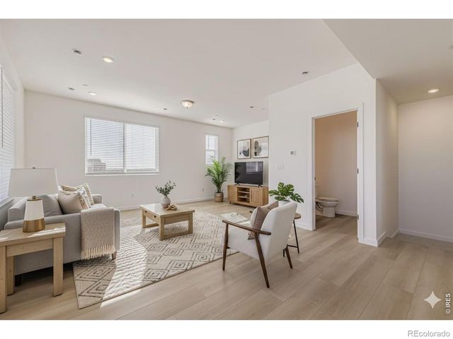 16598 Peak Street, Broomfield, CO 80023