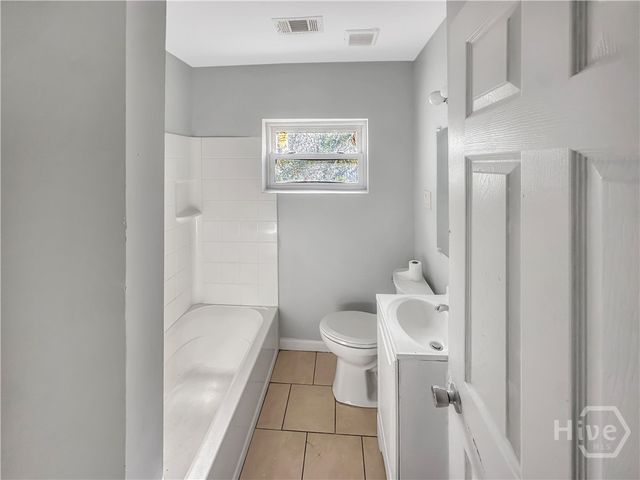 5328 Churchill Street, Savannah, GA 31405