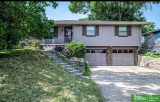 10329 V Street, Omaha, NE 68137