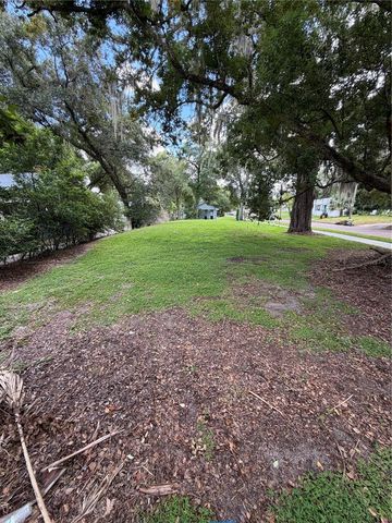 2203 E WASHINGTON STREET, Orlando, FL 32803