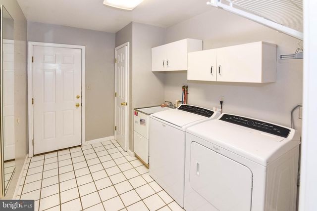 10 VALLEY GATE WAY, Pikesville, MD 21208
