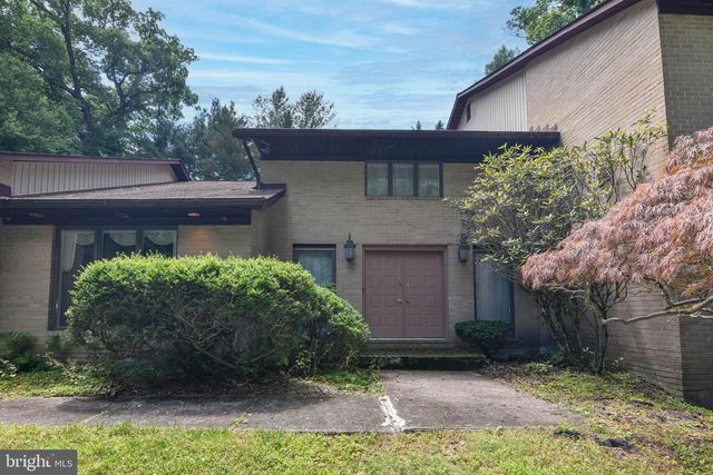 10 VALLEY GATE WAY, Pikesville, MD 21208