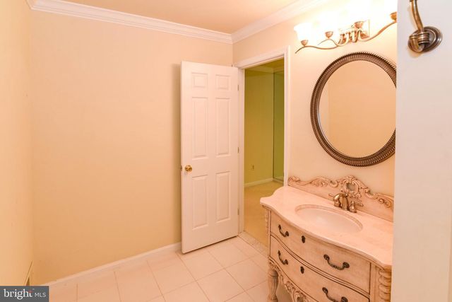 10 VALLEY GATE WAY, Pikesville, MD 21208