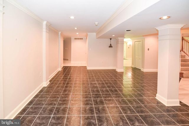 10 VALLEY GATE WAY, Pikesville, MD 21208