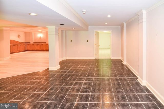 10 VALLEY GATE WAY, Pikesville, MD 21208