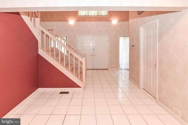 10 VALLEY GATE WAY, Pikesville, MD 21208
