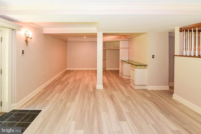 10 VALLEY GATE WAY, Pikesville, MD 21208
