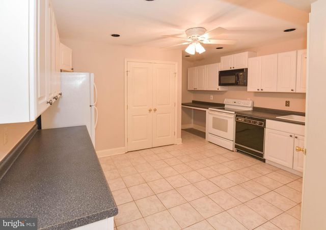 10 VALLEY GATE WAY, Pikesville, MD 21208
