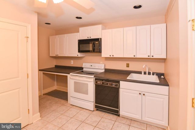 10 VALLEY GATE WAY, Pikesville, MD 21208