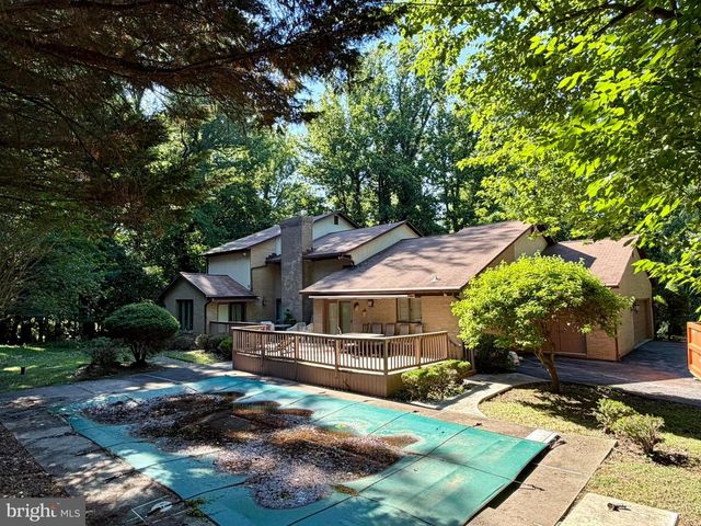 10 VALLEY GATE WAY, Pikesville, MD 21208