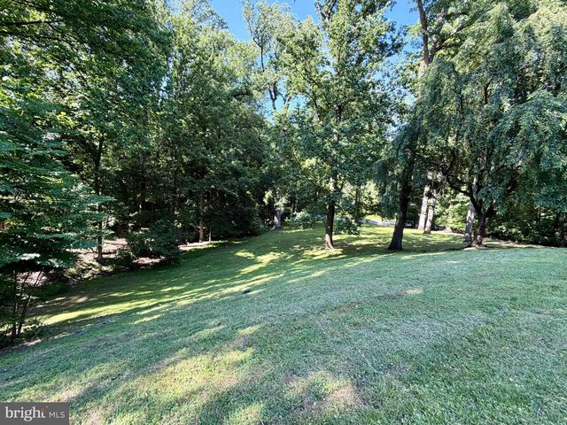 10 VALLEY GATE WAY, Pikesville, MD 21208