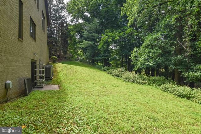 10 VALLEY GATE WAY, Pikesville, MD 21208