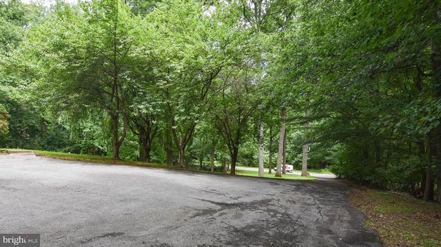10 VALLEY GATE WAY, Pikesville, MD 21208