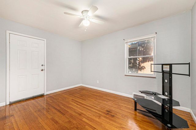 39 Osceola Drive, Pontiac, MI 48341