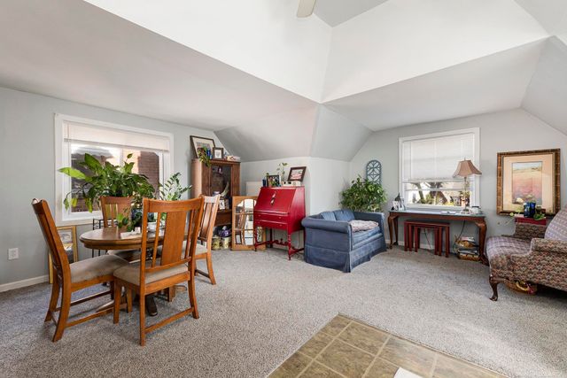 39 Osceola Drive, Pontiac, MI 48341