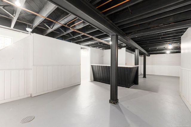 39 Osceola Drive, Pontiac, MI 48341