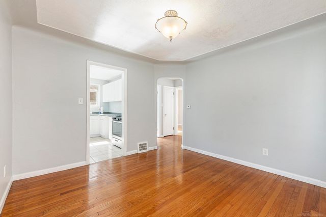 39 Osceola Drive, Pontiac, MI 48341