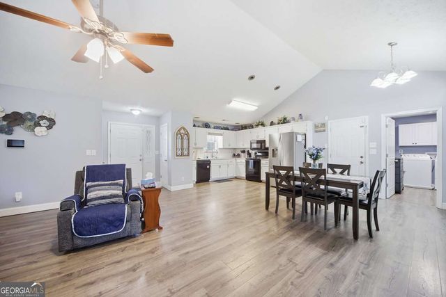 10 Stoneview Circle, Covington, GA 30016