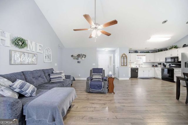 10 Stoneview Circle, Covington, GA 30016