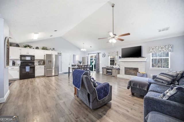 10 Stoneview Circle, Covington, GA 30016