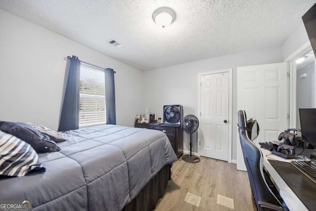 10 Stoneview Circle, Covington, GA 30016