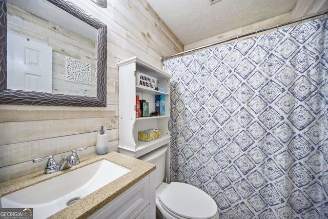 10 Stoneview Circle, Covington, GA 30016