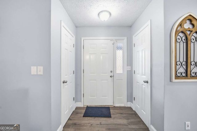 10 Stoneview Circle, Covington, GA 30016