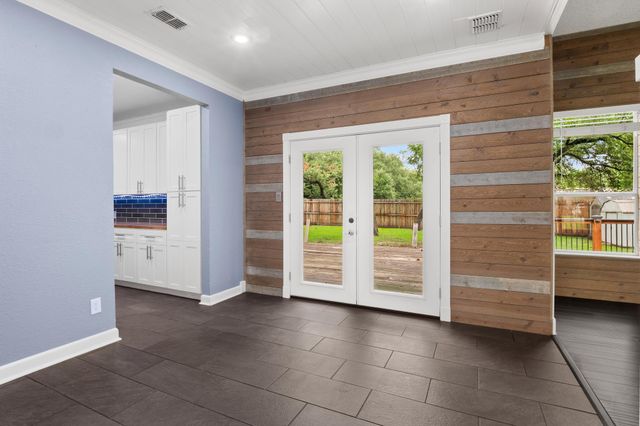 607 County Cork LN, Leander, TX 78641