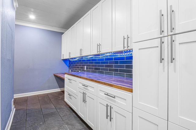 607 County Cork LN, Leander, TX 78641