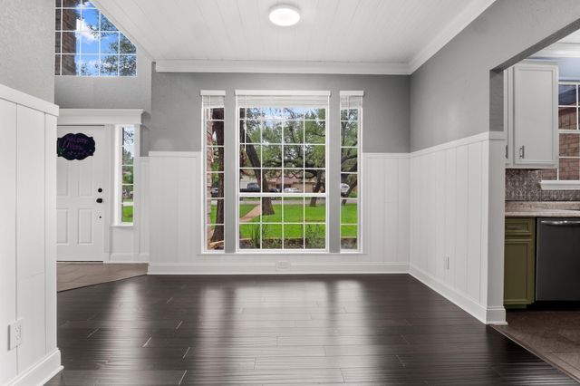 607 County Cork LN, Leander, TX 78641