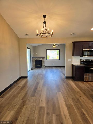 912 Katelyn Circle NE, Montgomery, MN 56069